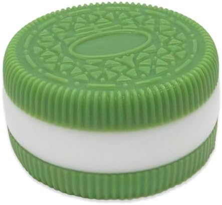Green sandwich biscuit cookie squishy with white cream center